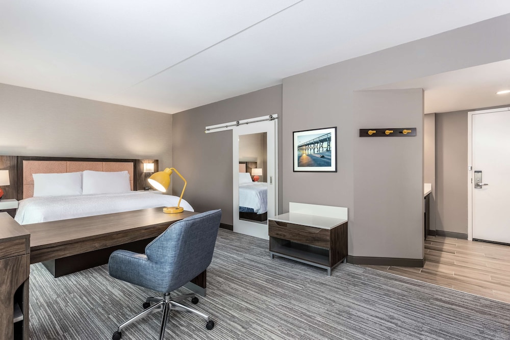 Hampton Inn & Suites Kittery Portsmouth - photo 12