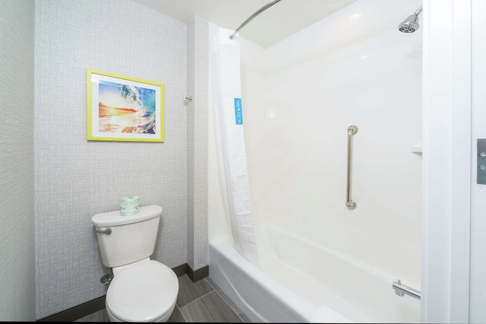 Hampton Inn & Suites Santa Maria - photo 21
