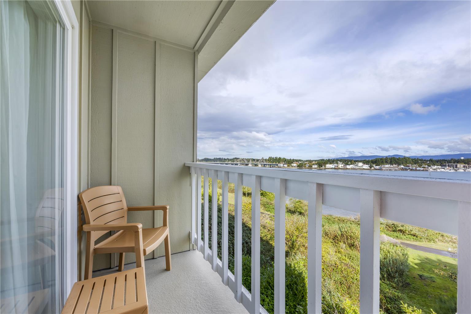 Best Western Pier Point Inn - photo 18
