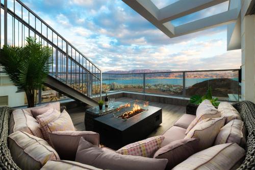 Luxury Penthouse Private Heated Pool & 360 Bay View in Eilat, Israel