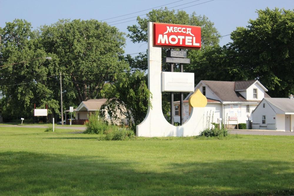 Mecca Motel - photo 3