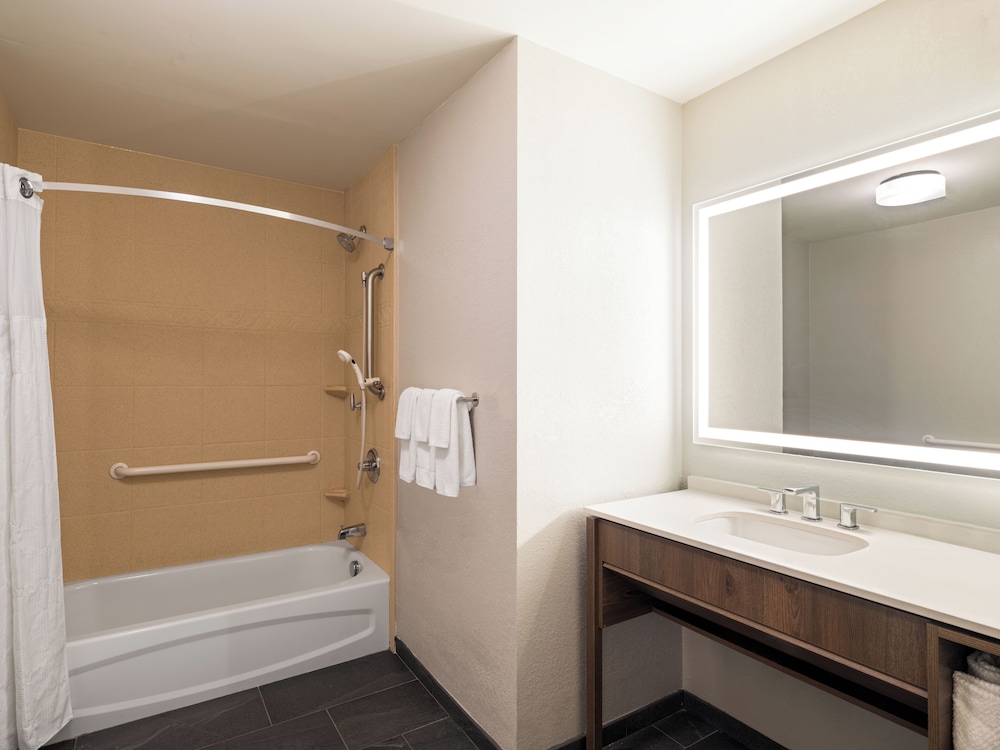 Staybridge Suites Rochester University by IHG - photo 33