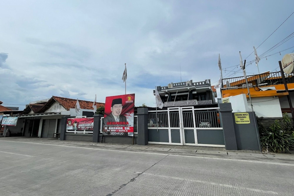Hotel O Legok Homestay Syariah — Sidoarjo