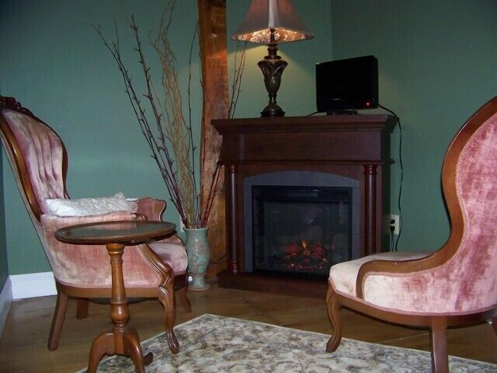 VanWinkle Inn - photo 21