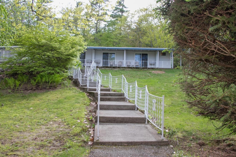 Bar Harbor Motel - photo 40
