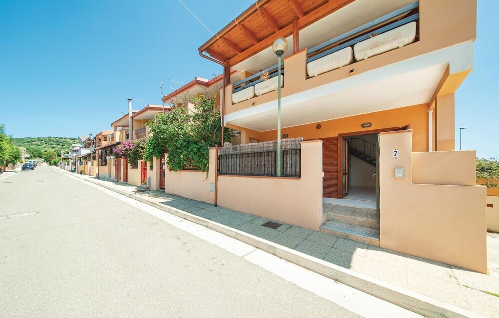 Sole - carbon neutral hotel in Villasimius