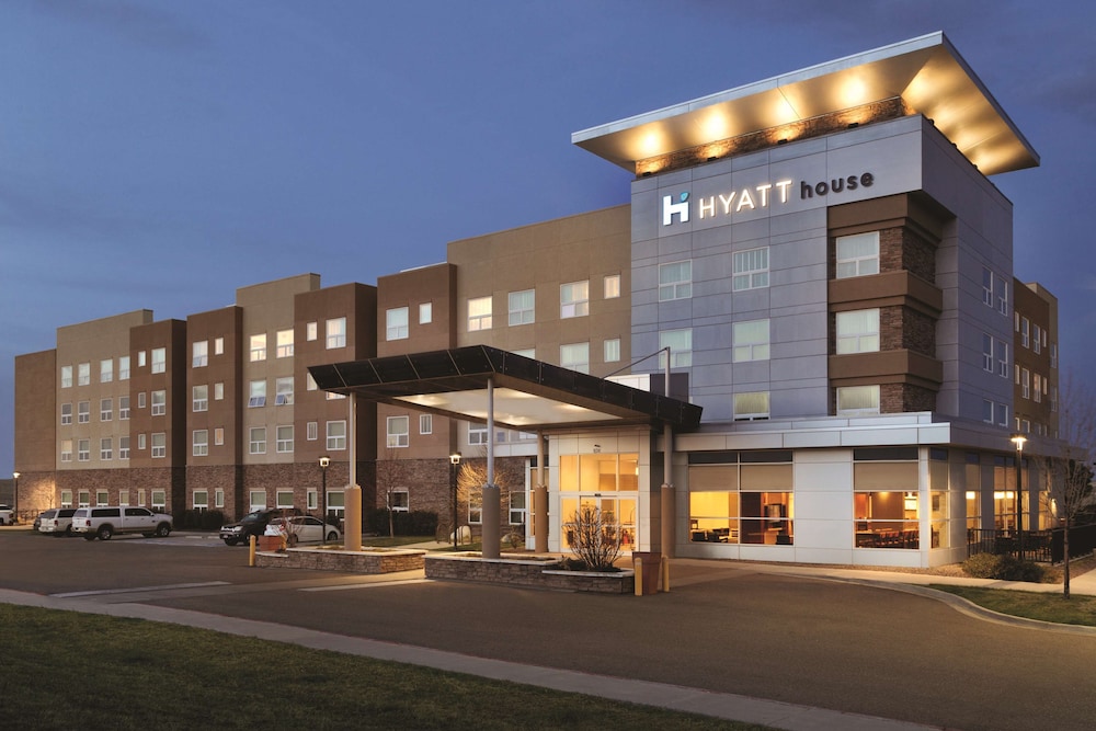 Hyatt House Denver Airport - photo 3