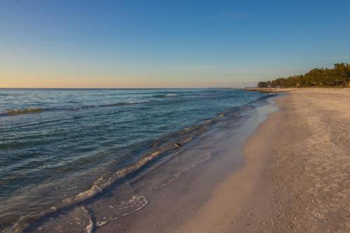 Palm Isle 3209 by RedAwning - photo 18