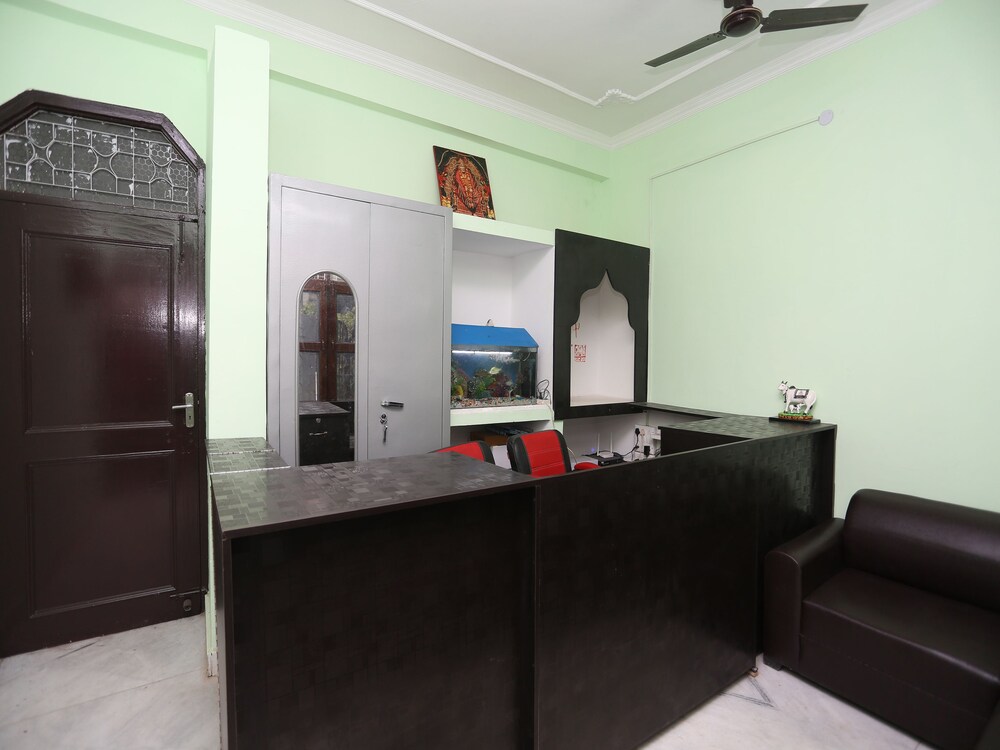 Oyo Shree Palce in Ghaziabad, India