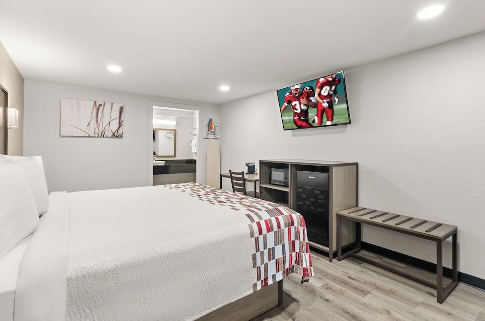 Red Roof Inn Wytheville - photo 16