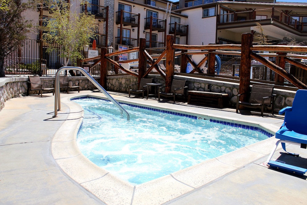Holiday Inn Resort The Lodge At Big Bear Lake by IHG - photo 38