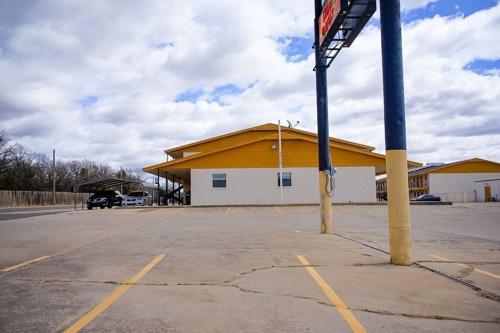 Duncan Inn by OYO OK Hwy 81 Near Chisholm Casino - photo 28