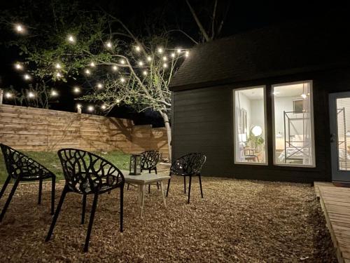 Downtown Views Rooftop Deck Pets in Dallas, United States