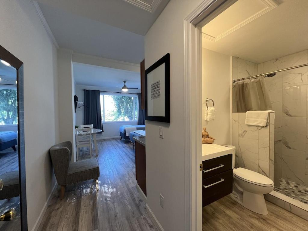 Unit 9 Waena Inn Newly Renovated Maui Private Suite — 4-Star Luxury Hotel in Wailuku, United States