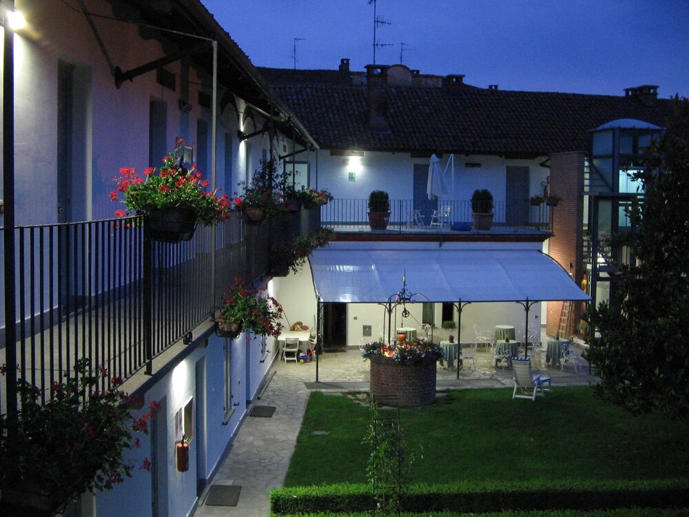 Box Tree Barn - carbon neutral hotel in Hereford