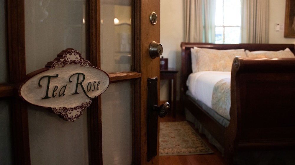 Sweetwater Branch Inn - photo 37