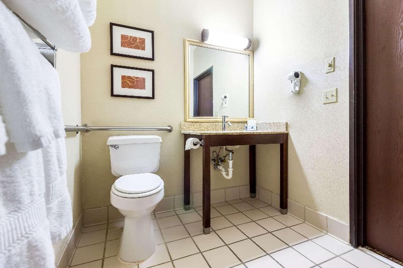 Comfort Suites Sioux Falls Mall District - photo 16
