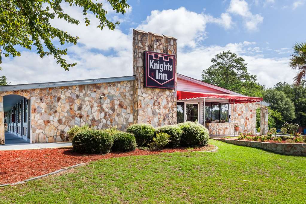 Knights Inn Columbia - photo 3
