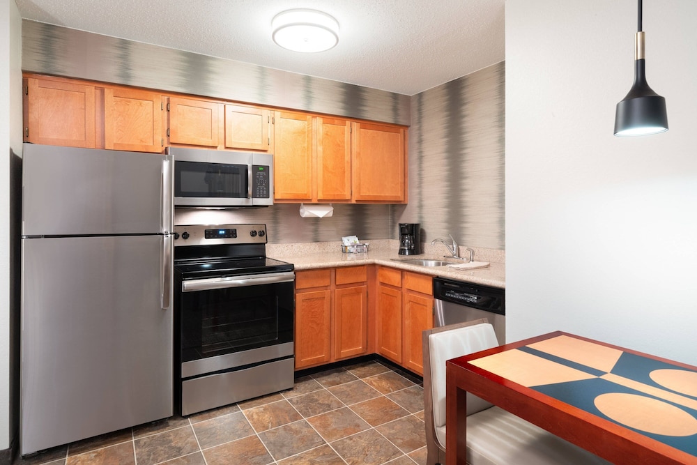 Residence Inn by Marriott Southington - photo 12