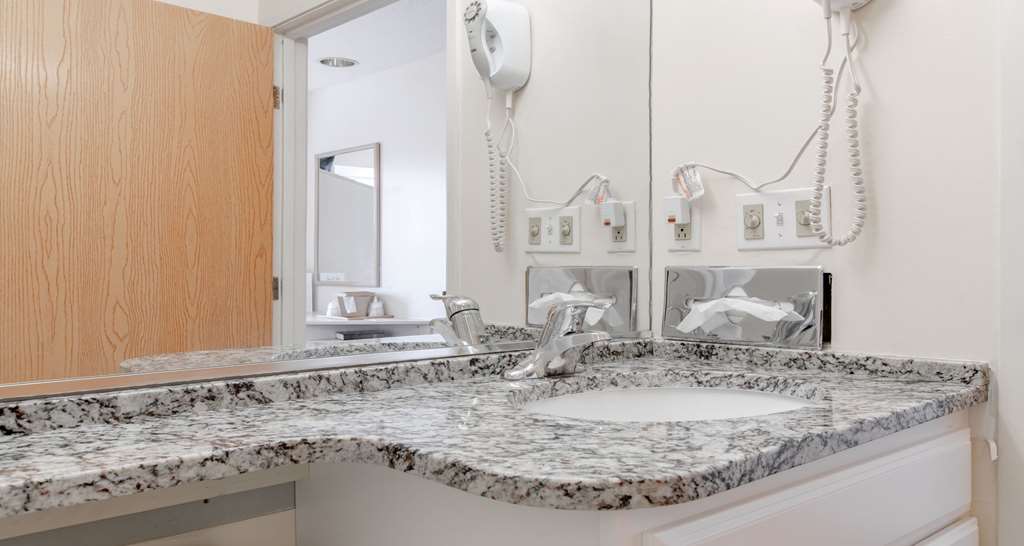 SureStay Hotel by Best Western Christiansburg Blacksburg - photo 20