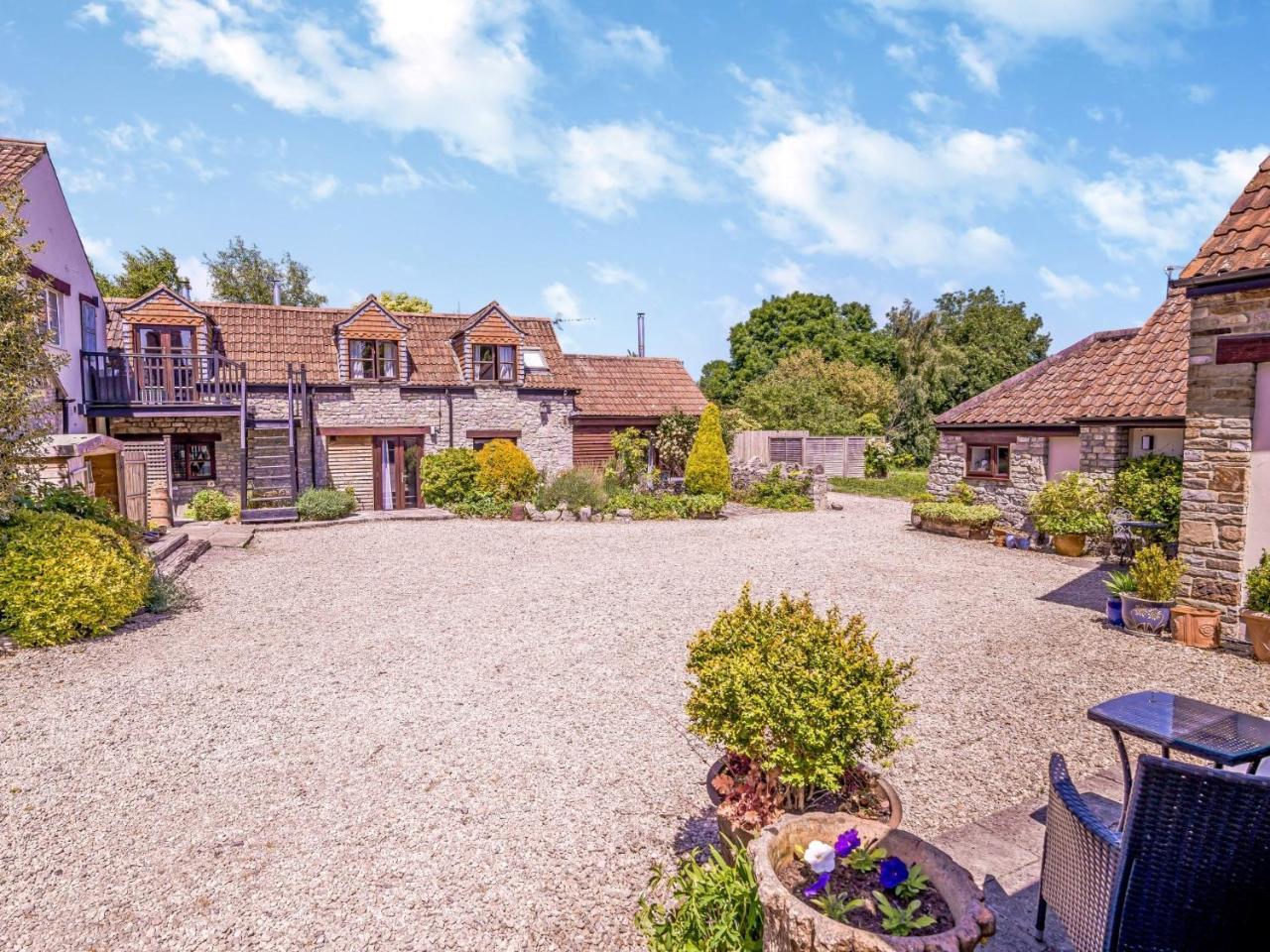 2 bed in Wedmore 51339 — hotel in Chapel Allerton