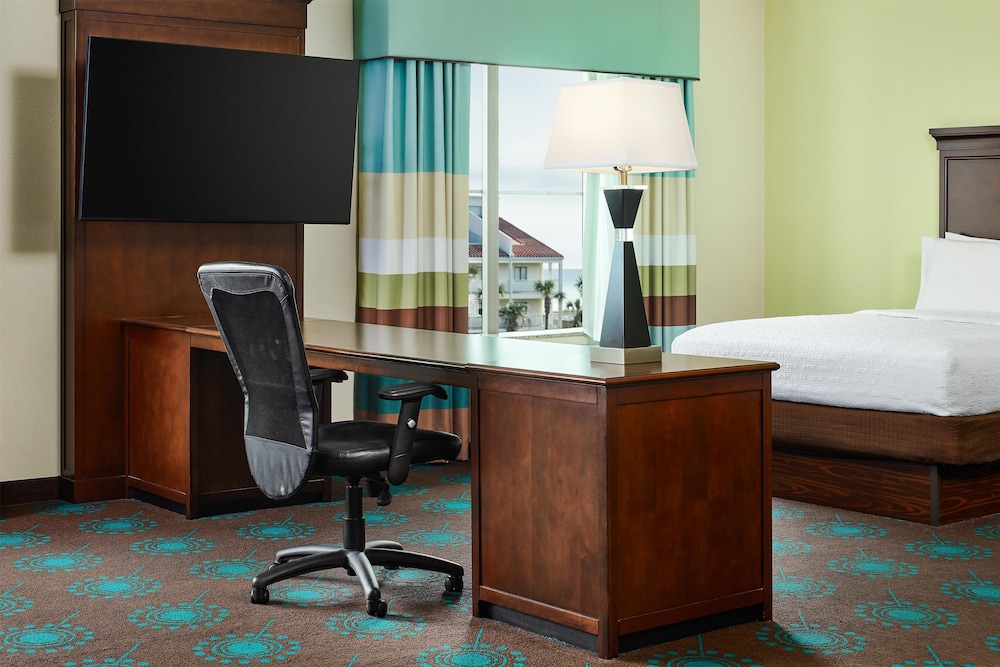 Hampton Inn & Suites Destin - photo 40