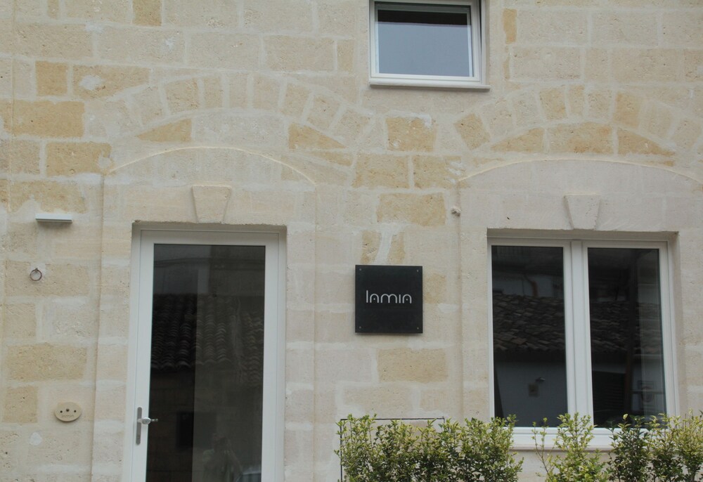 Lamia Room Rentals — 5-Star Luxury Hotel in Matera, Italy