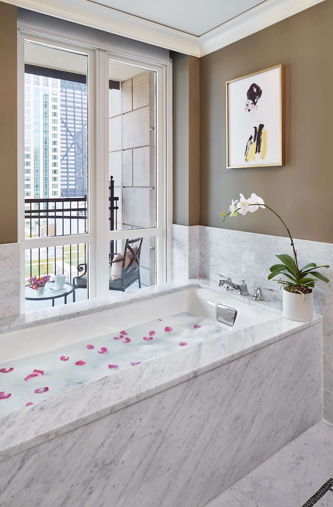 Waldorf Astoria Chicago - photo 81