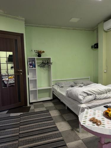 Vahe's family Guest House front — 4-Star Luxury Hotel in Yerevan, Armenia