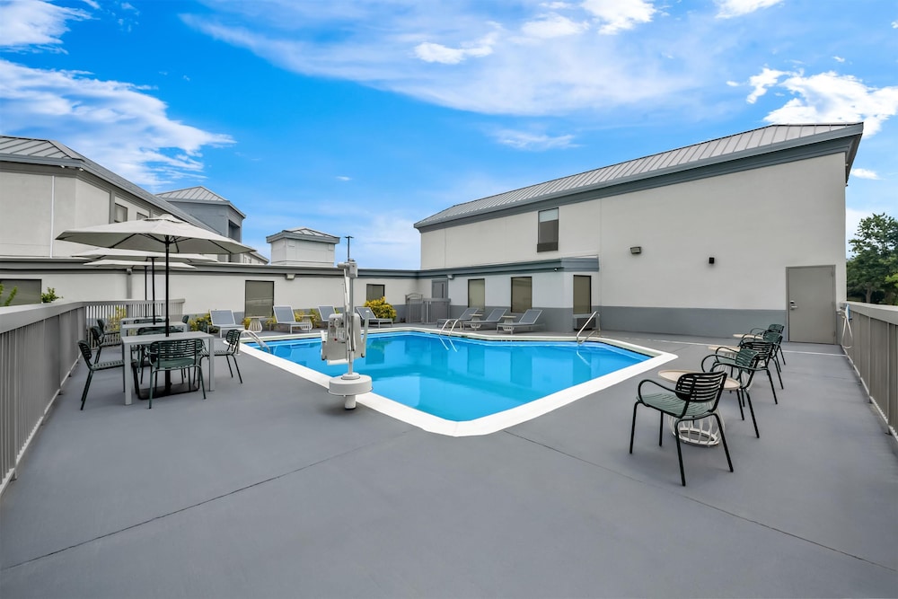 Spark by Hilton Spring Lake Fayetteville - photo 31