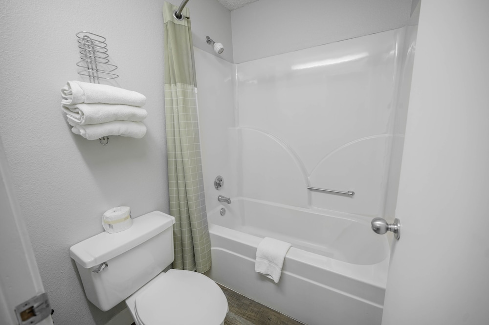 River Oak Inn - photo 22