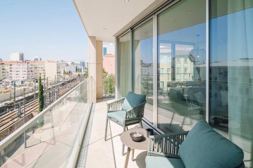 Pescaia 2 bedrooms and 2 balconies in Alvalade — 4-Star Luxury Hotel in Lisbon, Portugal