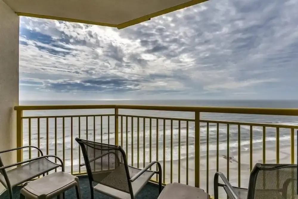 Baywatch Resort by Escape - photo 7