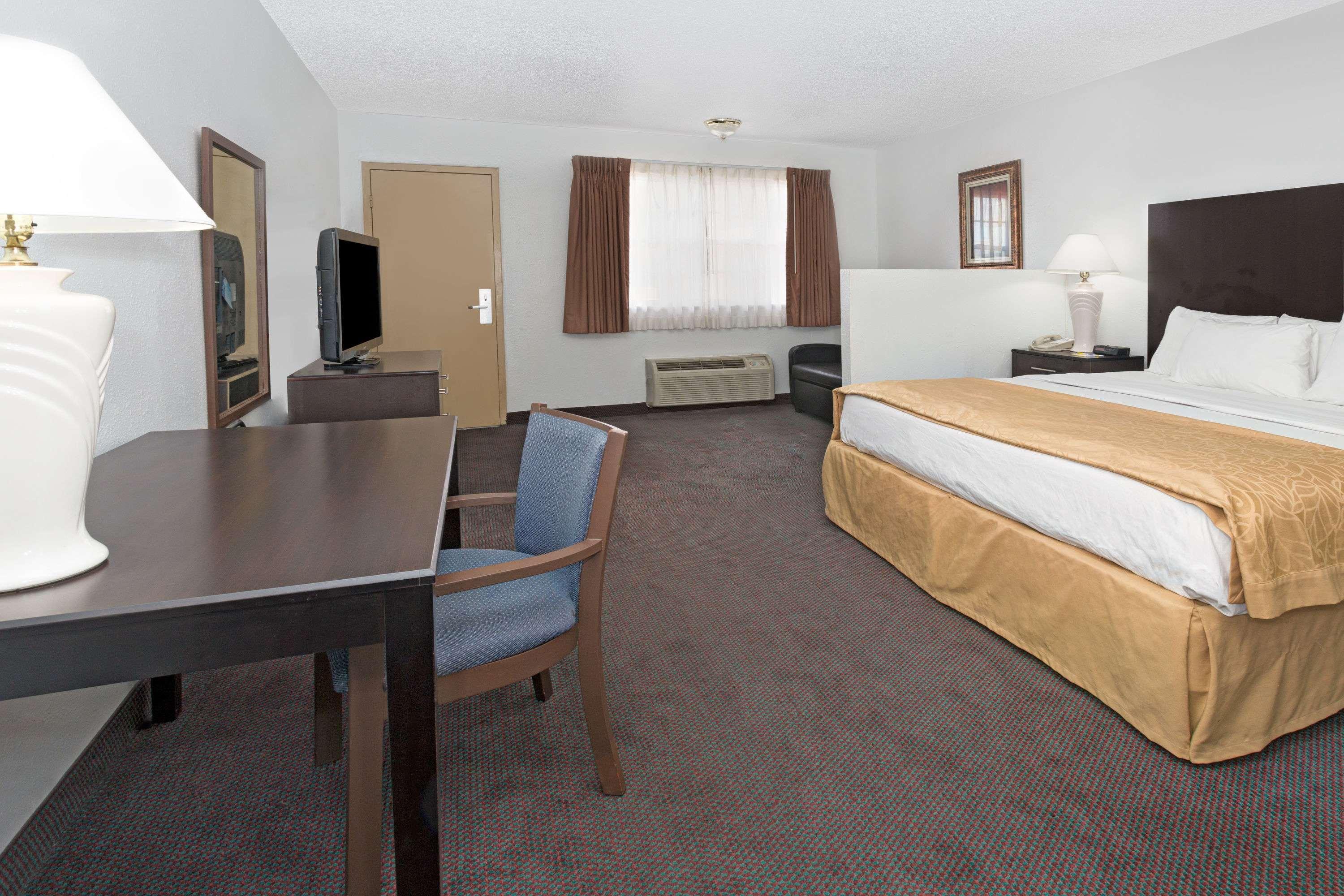 Days Inn & Suites by Wyndham Santa Rosa - featured photo