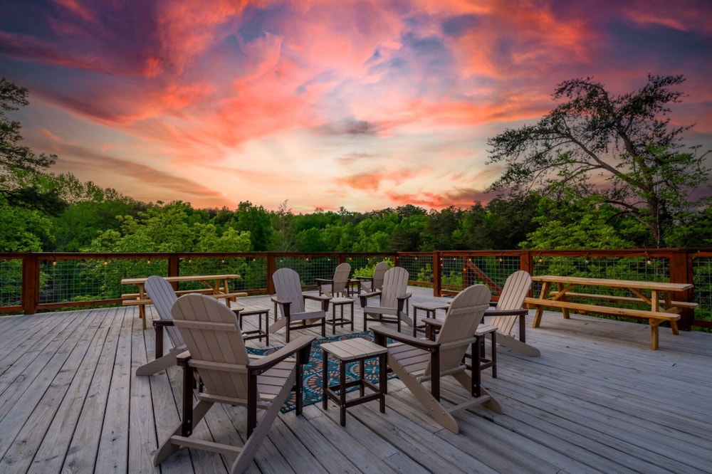Elegant Elite Estate By Ghosal Luxury Lodging - photo 107