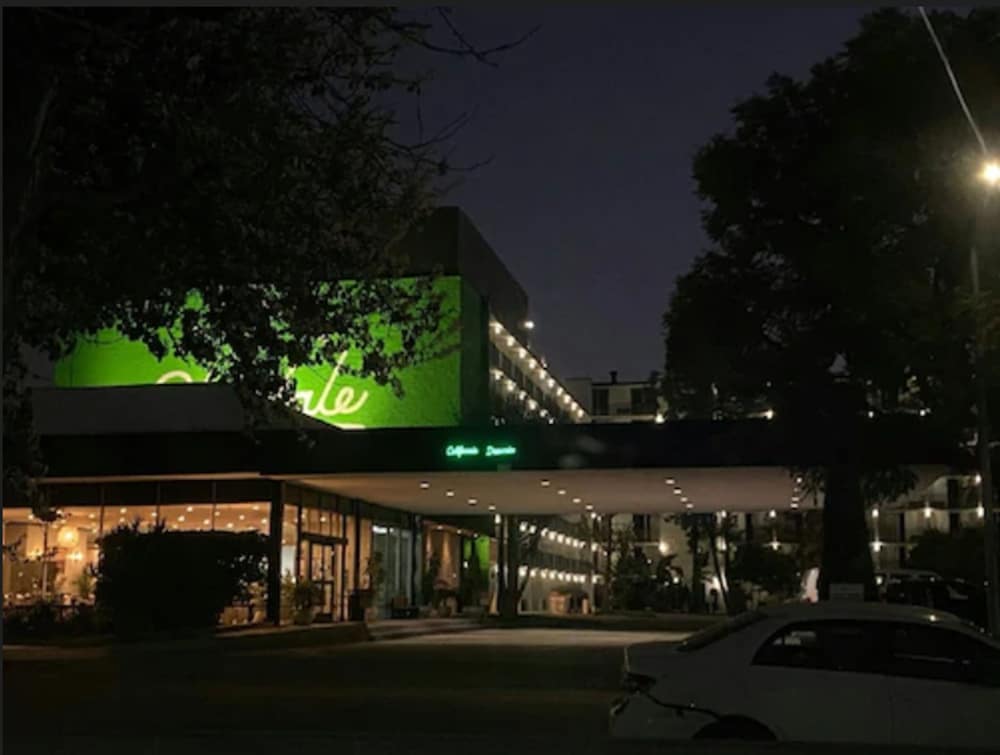 Glendale Express Hotel Los Angeles - photo 31