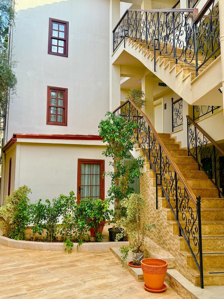 Adria Inn - carbon neutral hotel in Antalya