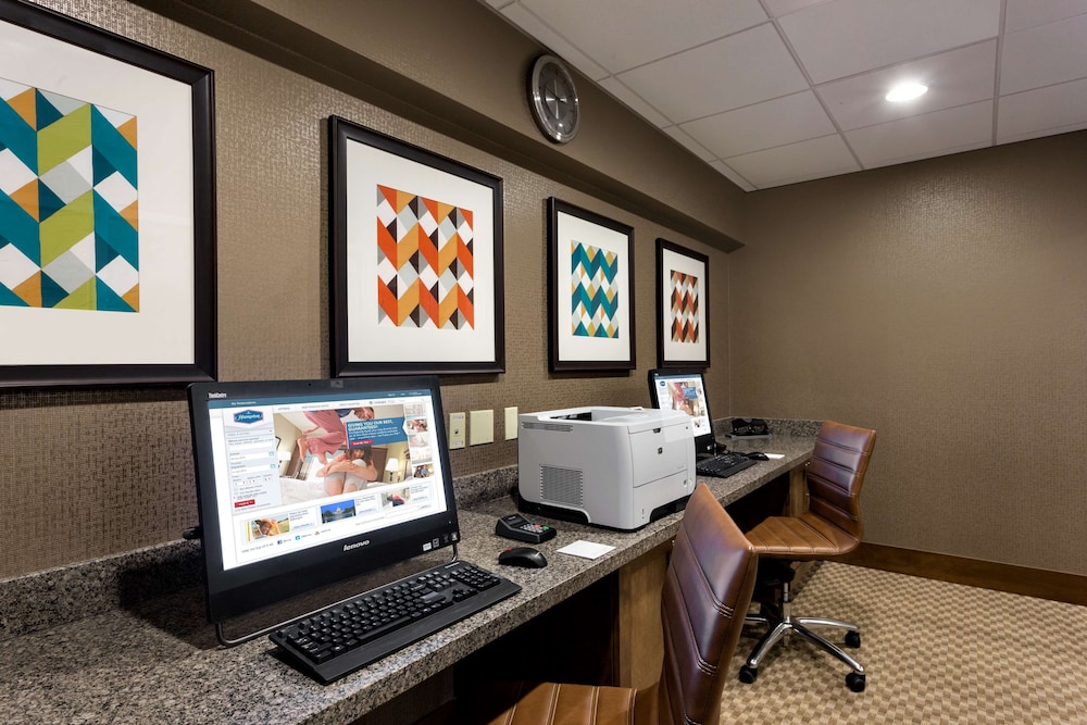Hampton Inn & Suites Clayton St. Louis Galleria Area - photo 41