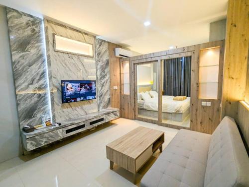 Lovina 19 16 at Formosa Residence — 4-Star Luxury Hotel in Batam, Indonesia