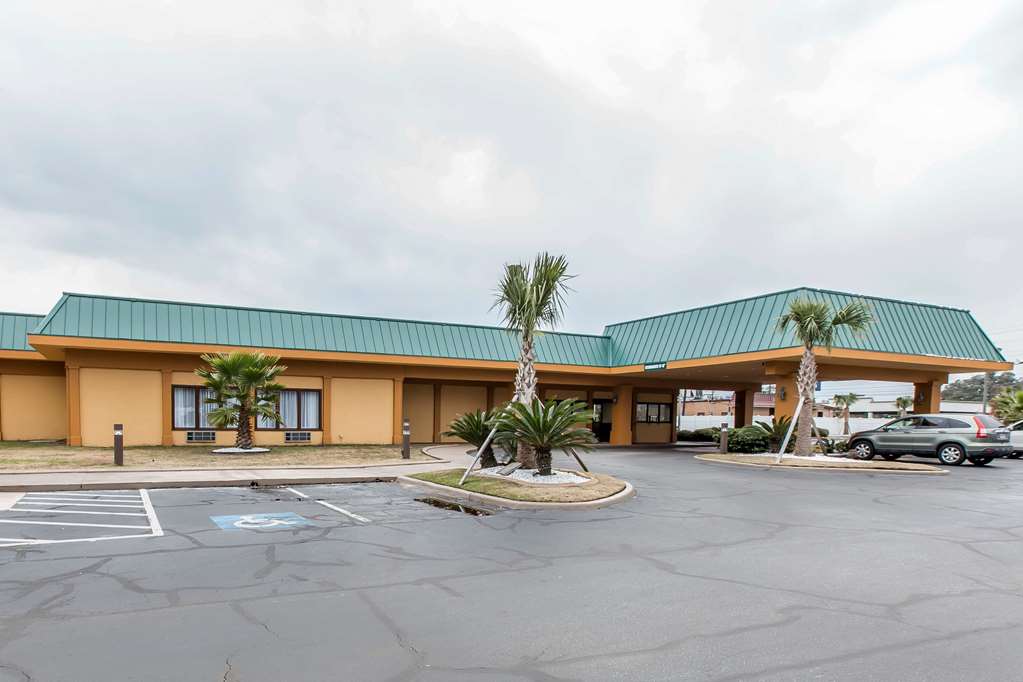 Quality Inn Midtown - photo 4