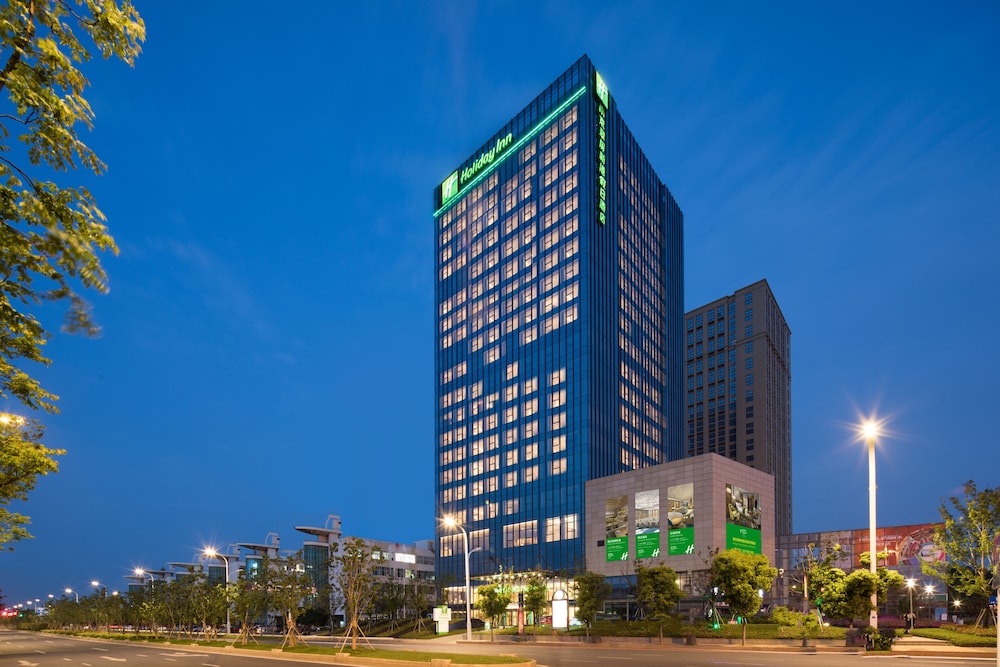 Holiday Inn Nanjing Harbour by IHG - carbon neutral hotel in Nanjing