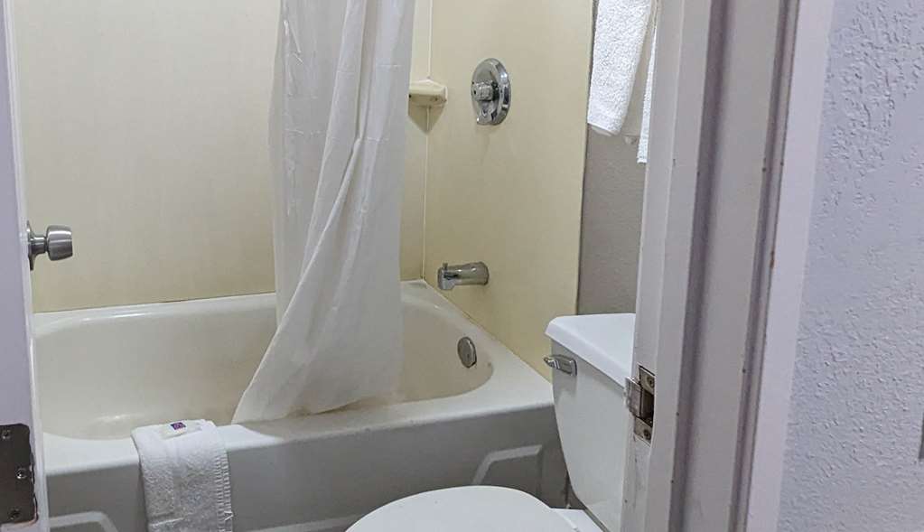 Motel 6 Nashua NH North - photo 7
