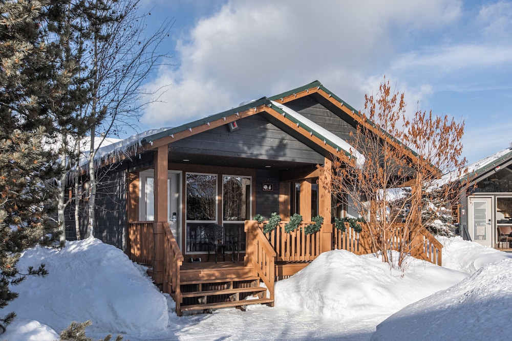 Explorer Cabins At Yellowstone - photo 69