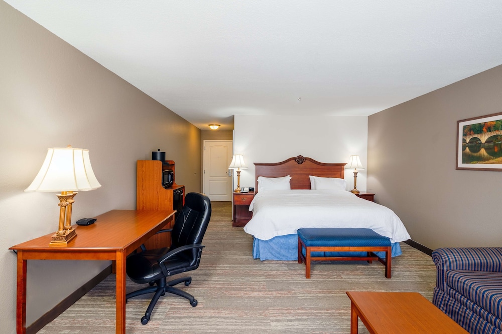 Hampton Inn London North - photo 14