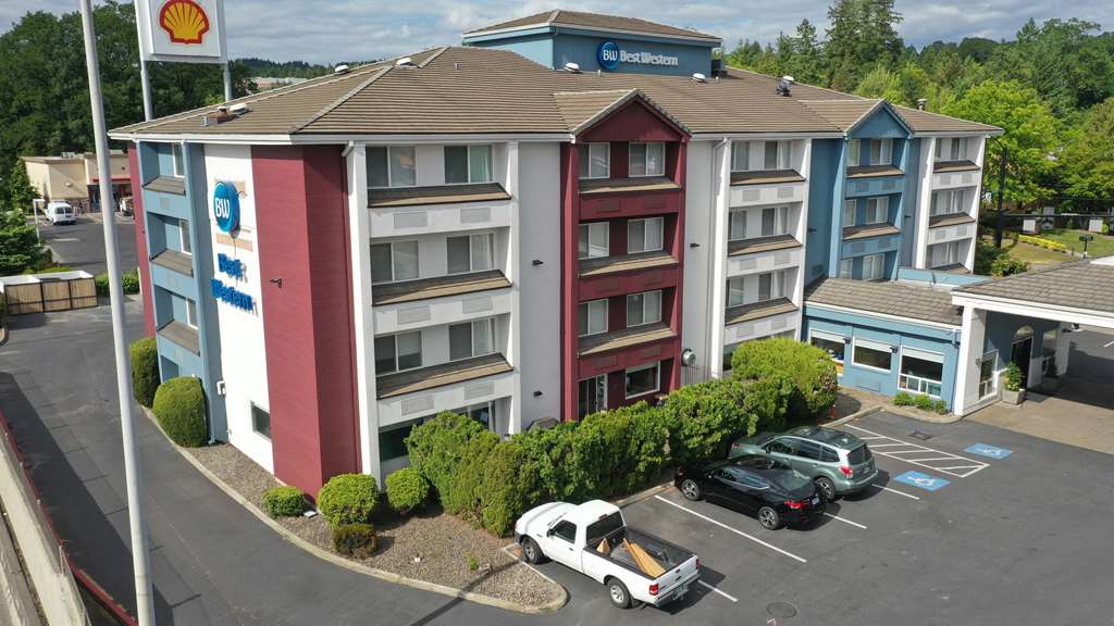Best Western Lake Oswego Portland Hotel & Suites - photo 2