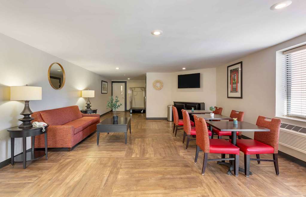 Extended Stay America Suites Cleveland Middleburg Heights - photo 6