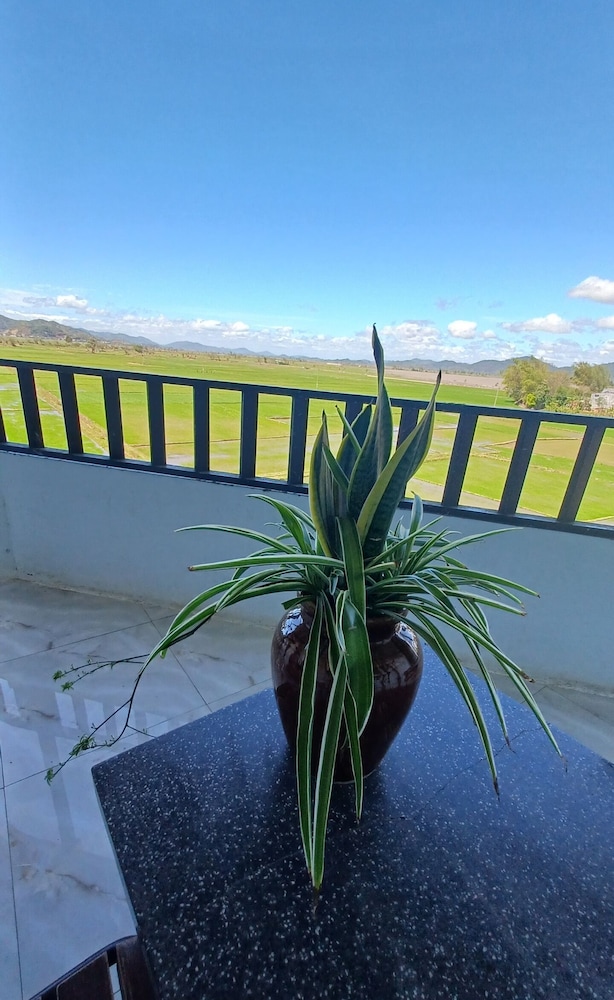 Lak View - carbon neutral hotel in Lak
