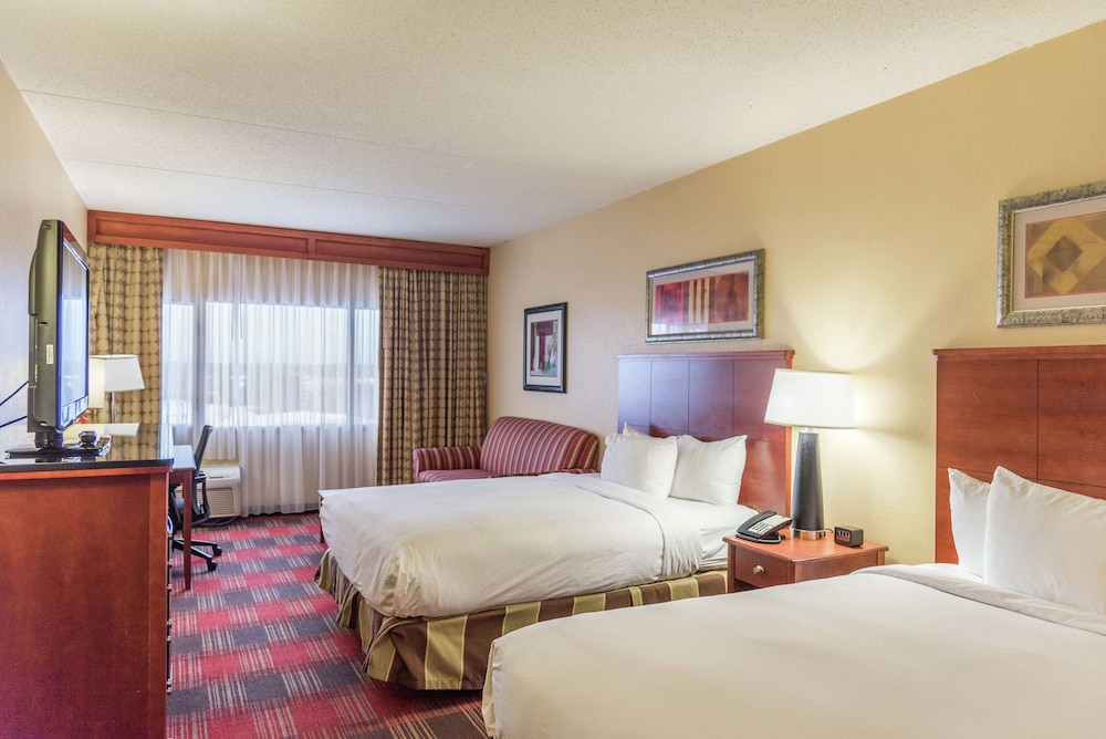 DoubleTree by Hilton Holland - photo 13