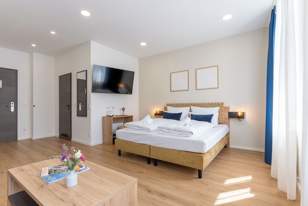 Chérisy Hotel Konstanz Self Check in Only in Konstanz, Germany