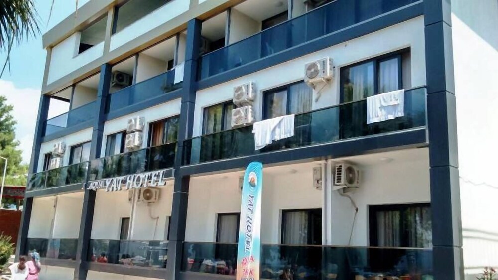 Yat Otel in Erdek, Turkey